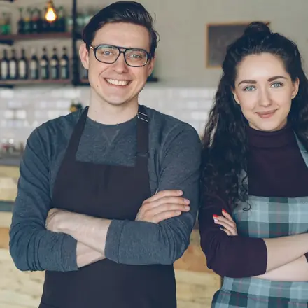 Twee eigenaren van een koffiezaak